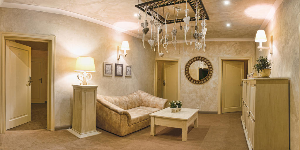 Calvados Hotel Ruda Slaska Szoba fotó